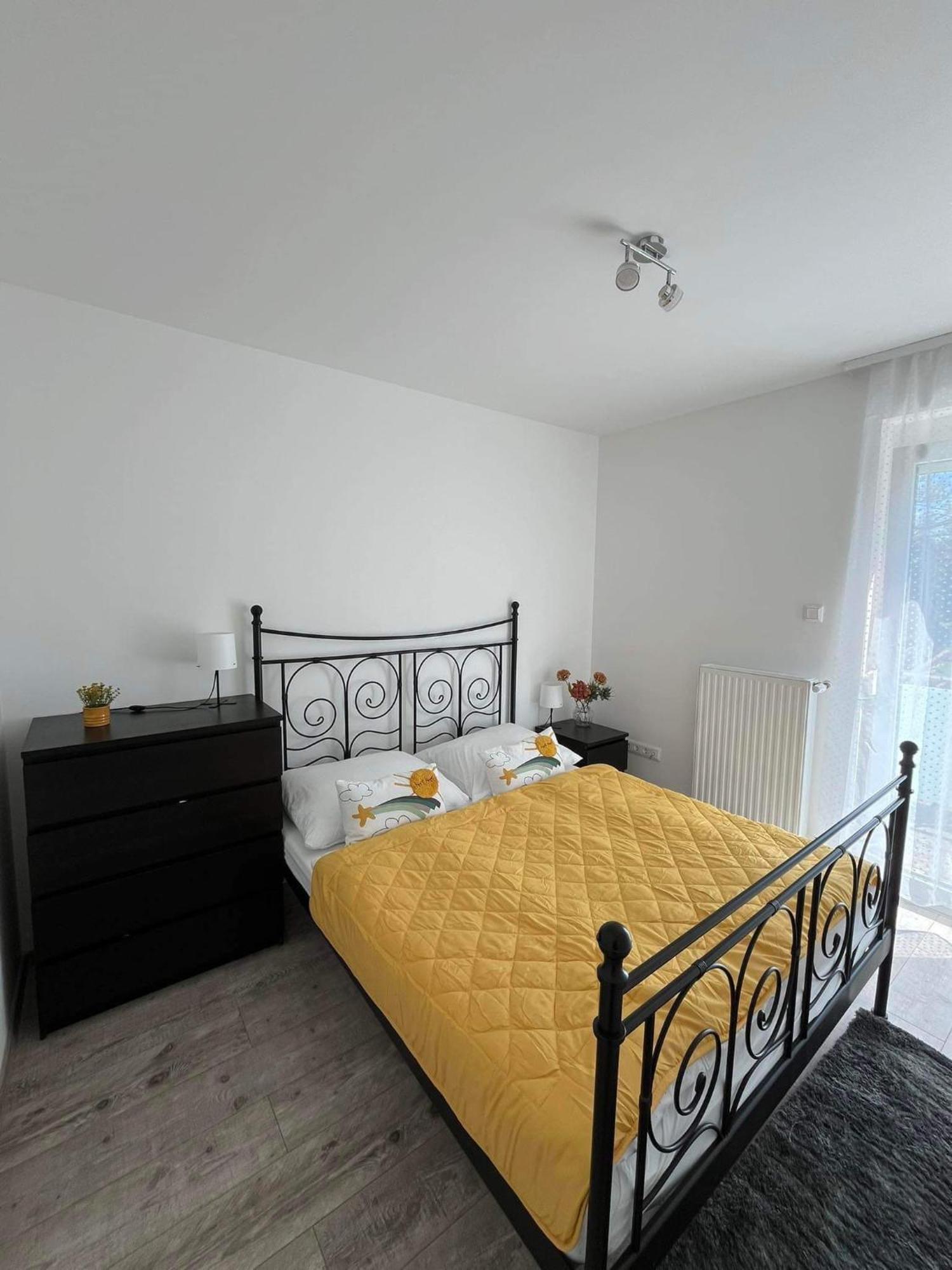 Ada Apartman Sopron Eksteriør billede
